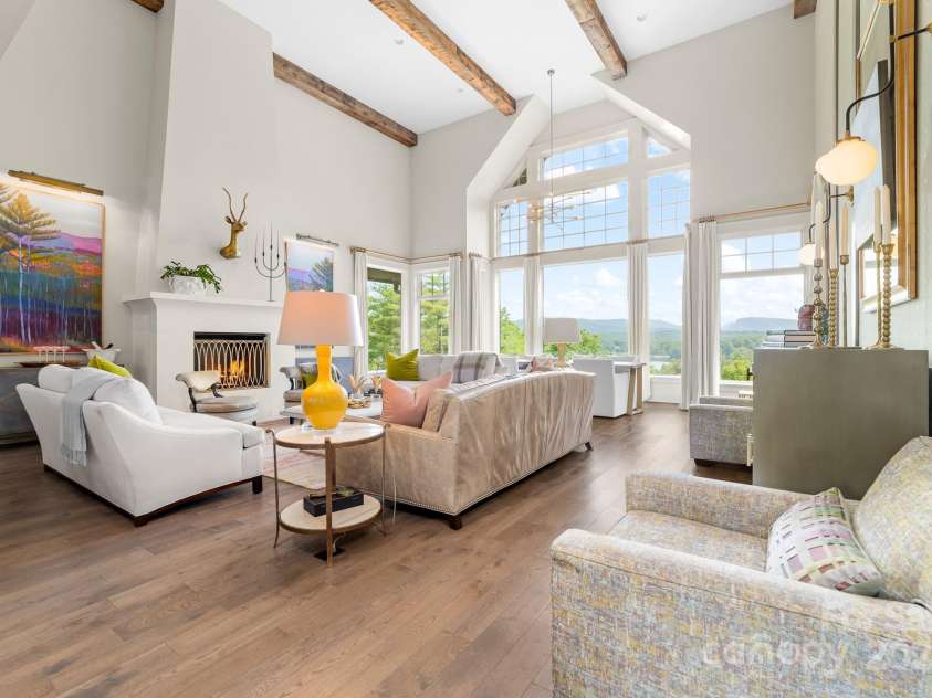 68 Cinch Knot Drive, Nebo, NC 28761.  MLS# CAR4233155, YatesRealty ID 22370. The open floor plan is perfect for entertaining.