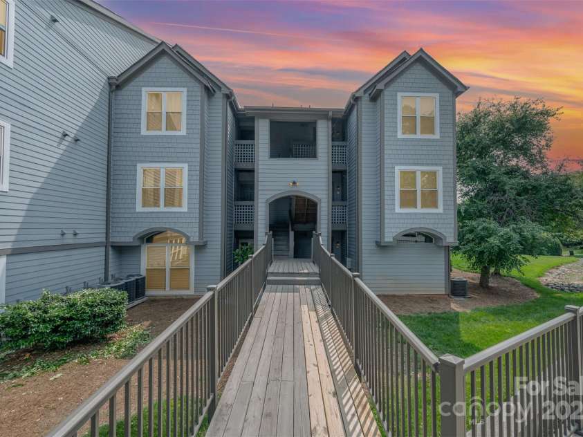 18741 Nautical Drive, Cornelius, NC 28031.  MLS# CAR4267039, YatesRealty ID 22371. Front