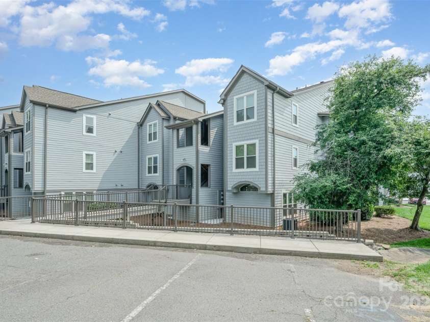 18741 Nautical Drive, Cornelius, NC 28031.  MLS# CAR4267039, YatesRealty ID 22371. Front