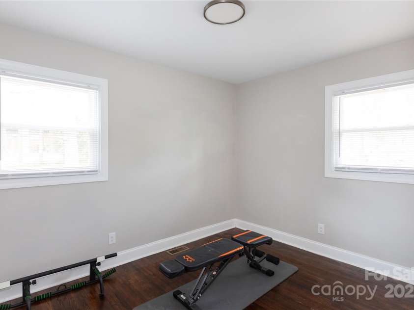 2408 Dora Drive, Charlotte, NC 28215.  MLS# CAR4241329, YatesRealty ID 22372. 