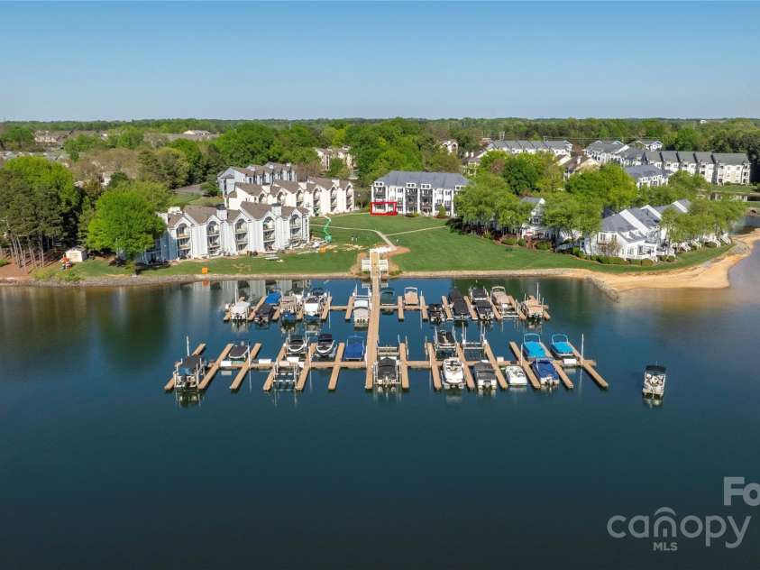 18700 Nautical Drive, Cornelius, NC 28031.  MLS# CAR4284773, YatesRealty ID 22373. 