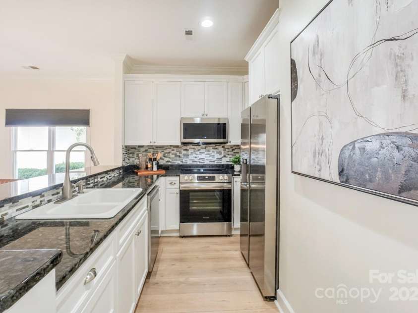 18700 Nautical Drive, Cornelius, NC 28031.  MLS# CAR4284773, YatesRealty ID 22373. 
