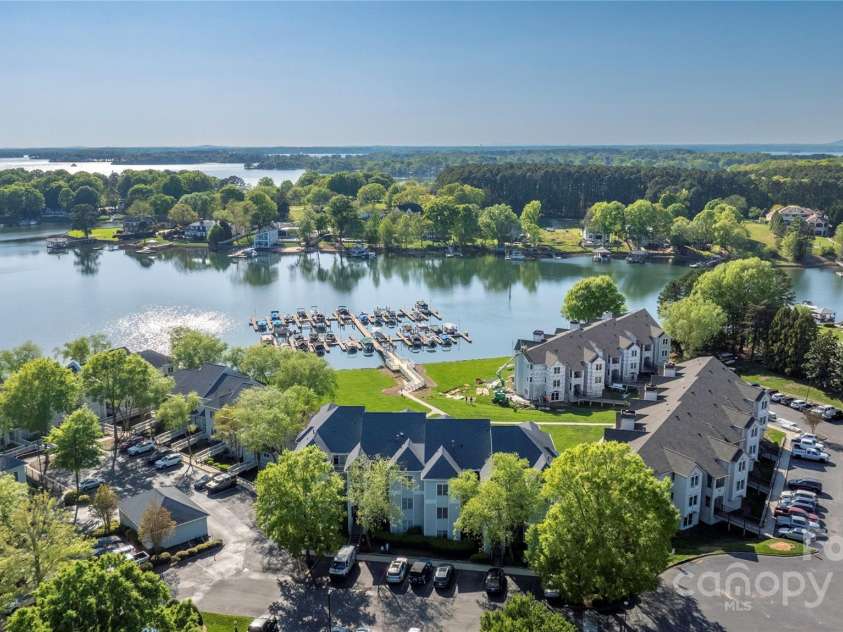 18700 Nautical Drive, Cornelius, NC 28031.  MLS# CAR4284773, YatesRealty ID 22373. 