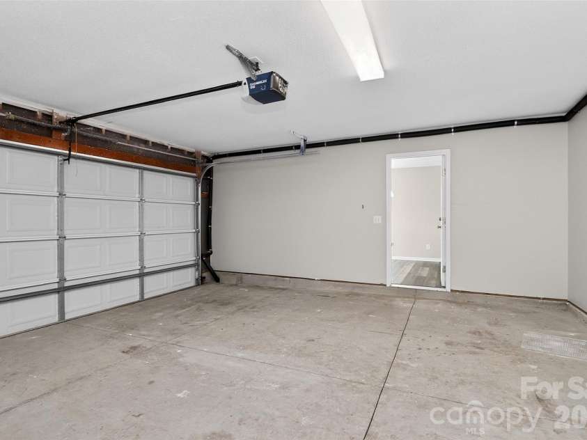 4925 Wheat Drive, Concord, NC 28027.  MLS# CAR4376781, YatesRealty ID 22373. 