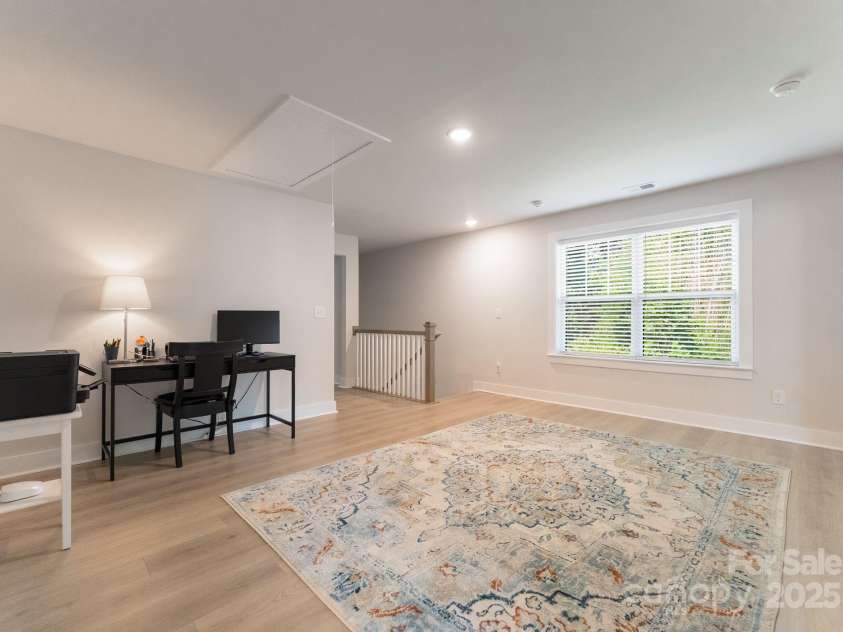 1517 Falcon Street, Charlotte, NC 28211.  MLS# CAR4274359, YatesRealty ID 22374. 