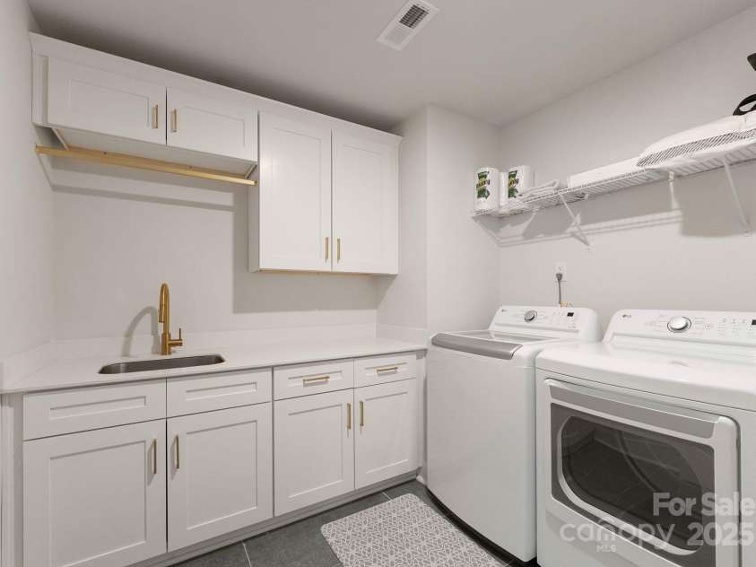 1517 Falcon Street, Charlotte, NC 28211.  MLS# CAR4274359, YatesRealty ID 22374. 