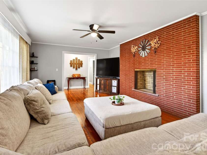 5395 NC 226 S Road, Marion, NC 28752.  MLS# CAR4357603, YatesRealty ID 22374. 