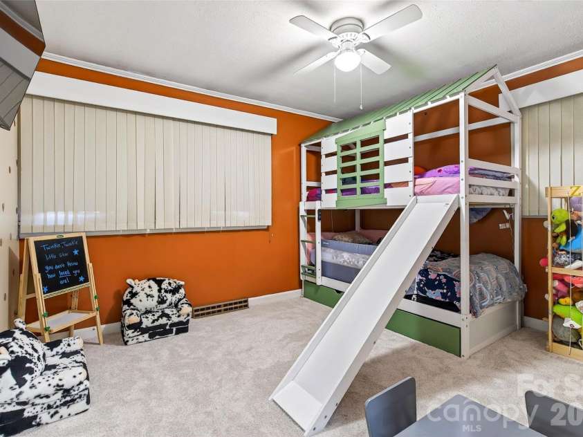 5395 NC 226 S Road, Marion, NC 28752.  MLS# CAR4357603, YatesRealty ID 22374. 