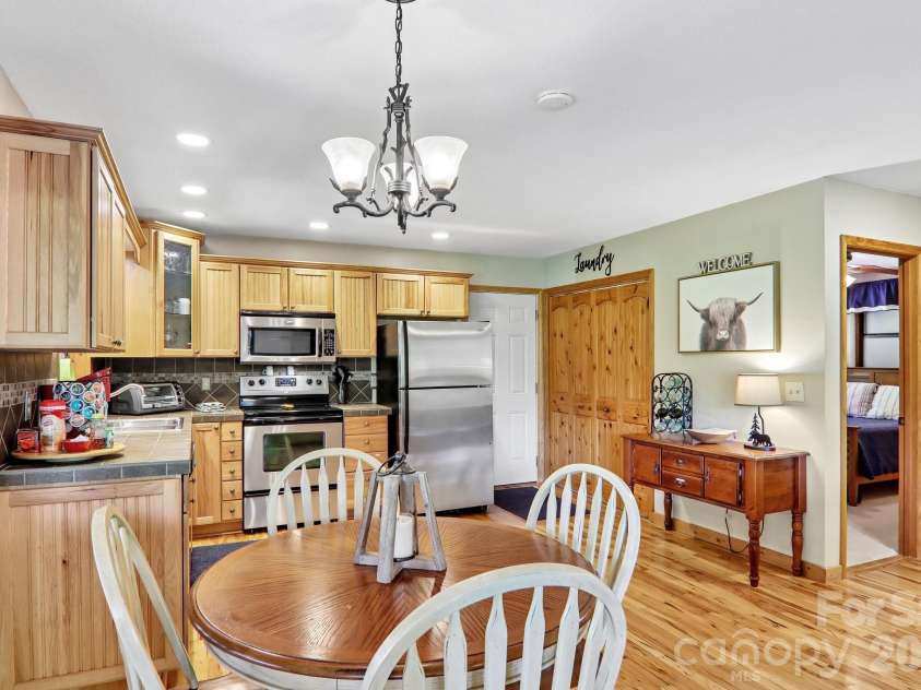 79 Chipmunk Lane, Maggie Valley, NC 28751.  MLS# CAR4375487, YatesRealty ID 22375. 