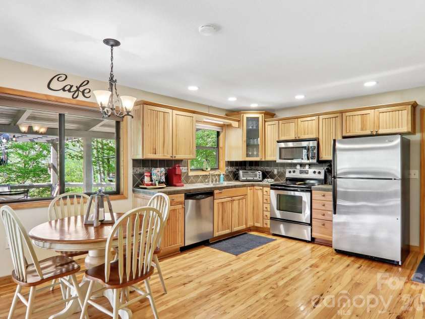 79 Chipmunk Lane, Maggie Valley, NC 28751.  MLS# CAR4375487, YatesRealty ID 22375. 
