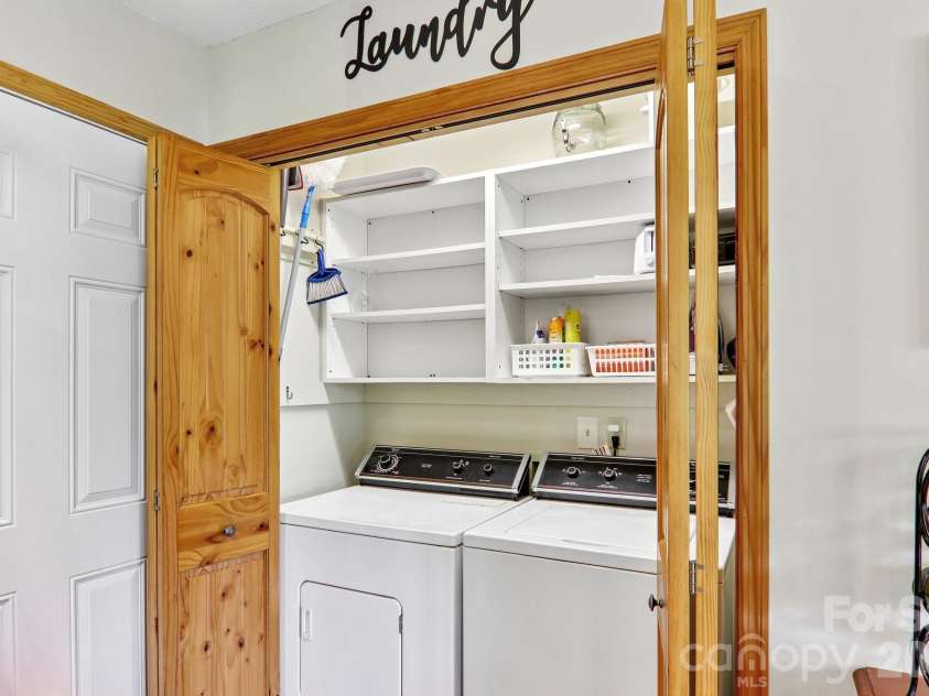 79 Chipmunk Lane, Maggie Valley, NC 28751.  MLS# CAR4375487, YatesRealty ID 22375. 