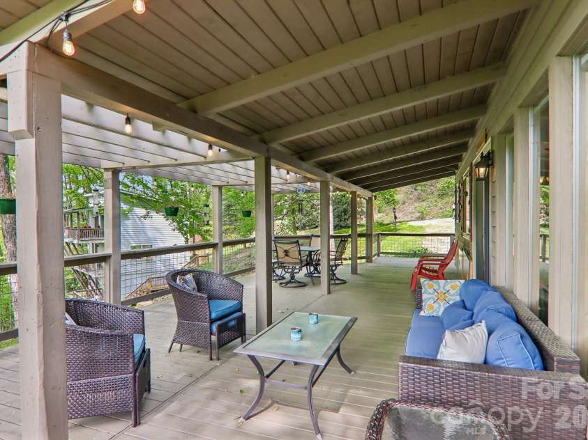 79 Chipmunk Lane, Maggie Valley, NC 28751.  MLS# CAR4375487, YatesRealty ID 22375. 