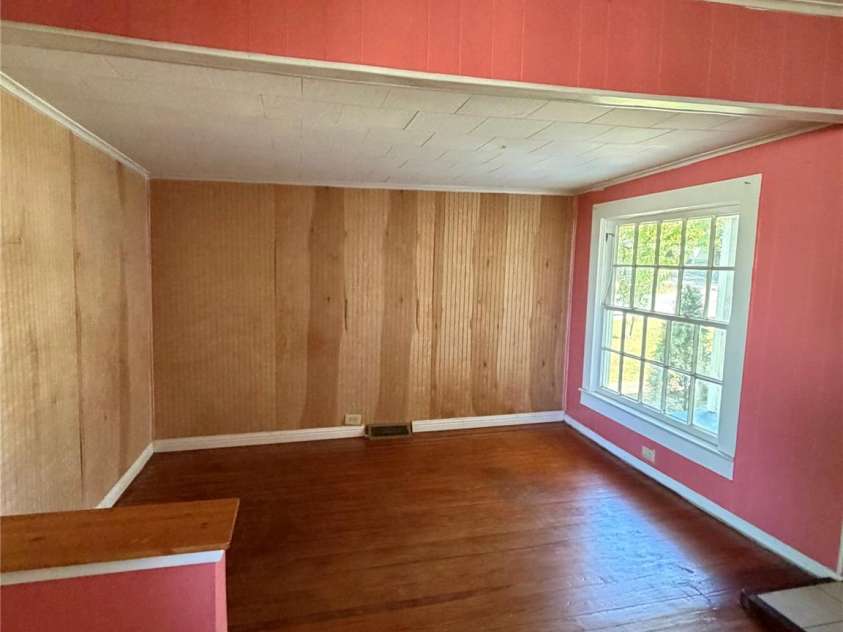 117 Buffalo Avenue, Concord, NC 28025.  MLS# CAR4382020, YatesRealty ID 22377. 