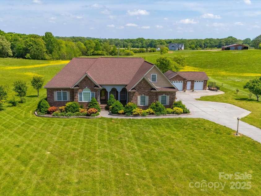 514 Clover Leaf Road, Marshville, NC 28103.  MLS# CAR4247739, YatesRealty ID 22377. 