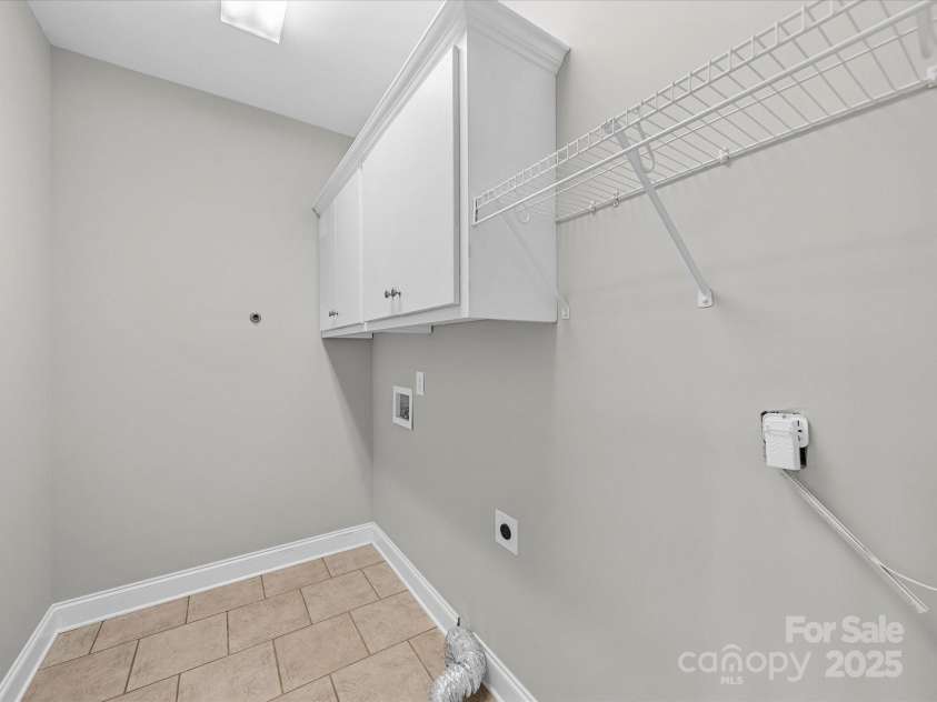 514 Clover Leaf Road, Marshville, NC 28103.  MLS# CAR4247739, YatesRealty ID 22377. Main level laundry room