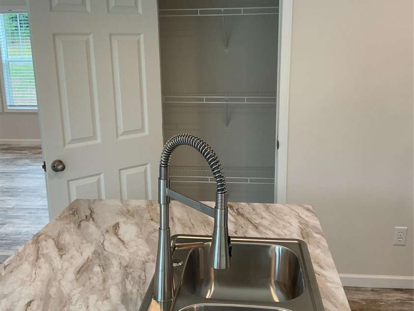 126 Zircon Drive, Statesville, NC 28625.  MLS# CAR4271456, YatesRealty ID 22379. 