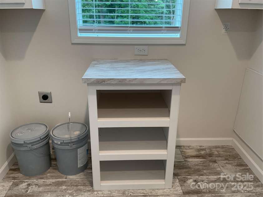 126 Zircon Drive, Statesville, NC 28625.  MLS# CAR4271456, YatesRealty ID 22379. 