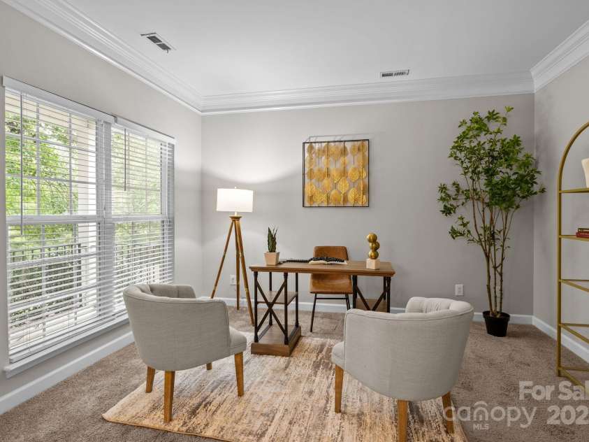 2111 Elendil Lane, Charlotte, NC 28269.  MLS# CAR4308113, YatesRealty ID 22380. 