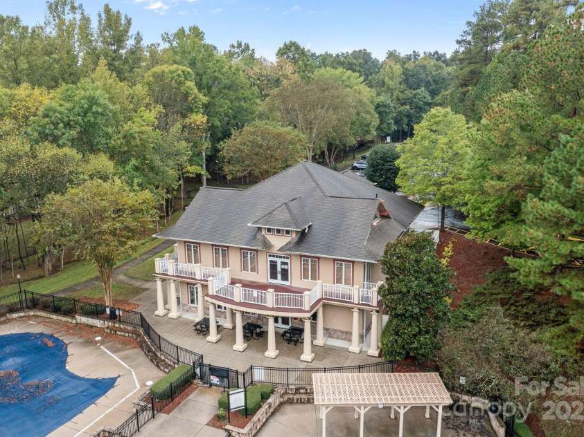 2111 Elendil Lane, Charlotte, NC 28269.  MLS# CAR4308113, YatesRealty ID 22380. 