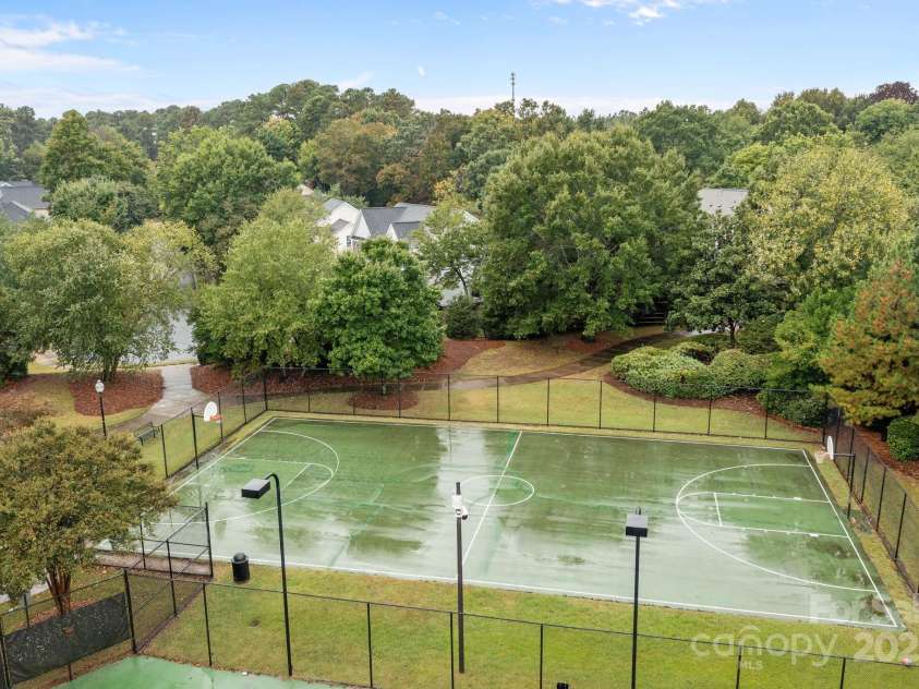 2111 Elendil Lane, Charlotte, NC 28269.  MLS# CAR4308113, YatesRealty ID 22380. 