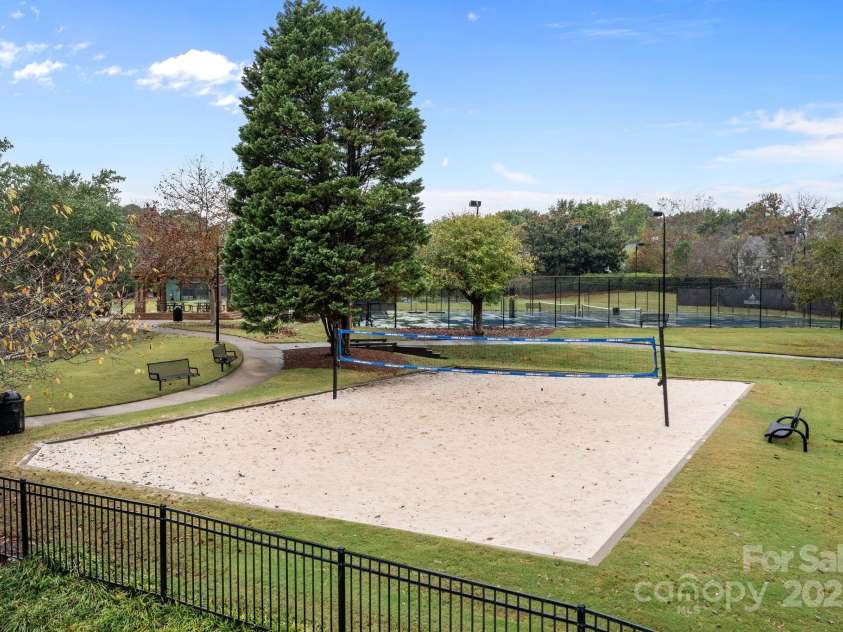 2111 Elendil Lane, Charlotte, NC 28269.  MLS# CAR4308113, YatesRealty ID 22380. 