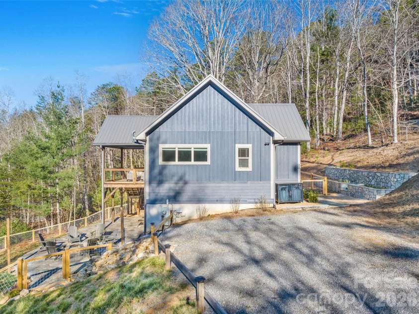 54 Weldon Way, Fairview, NC 28730.  MLS# CAR4353772, YatesRealty ID 22380. 