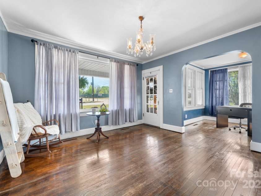 2701 Main Avenue, Newton, NC 28658.  MLS# CAR4244269, YatesRealty ID 22381. 