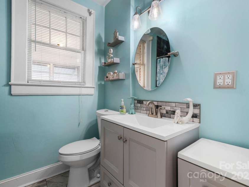 2701 Main Avenue, Newton, NC 28658.  MLS# CAR4244269, YatesRealty ID 22381. 