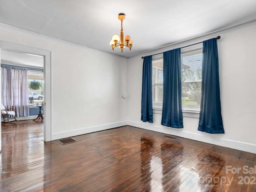 2701 Main Avenue, Newton, NC 28658.  MLS# CAR4244269, YatesRealty ID 22381. 