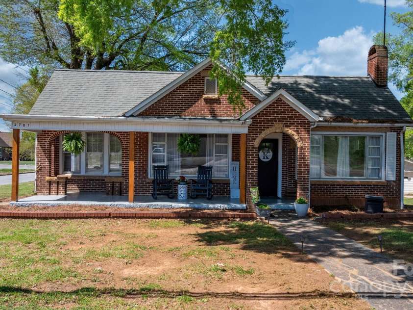 2701 Main Avenue, Newton, NC 28658.  MLS# CAR4244269, YatesRealty ID 22381. 