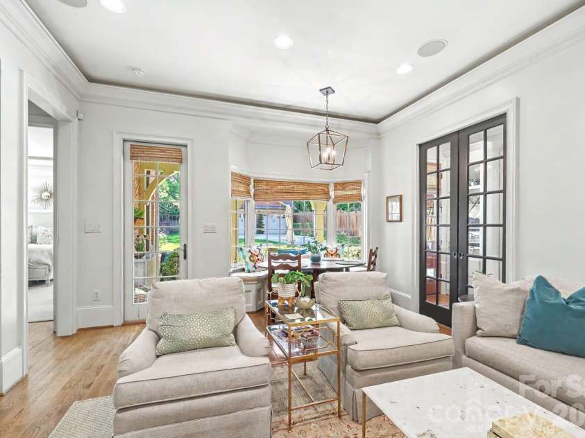 2744 Normandy Road, Charlotte, NC 28209.  MLS# CAR4371679, YatesRealty ID 22382. 