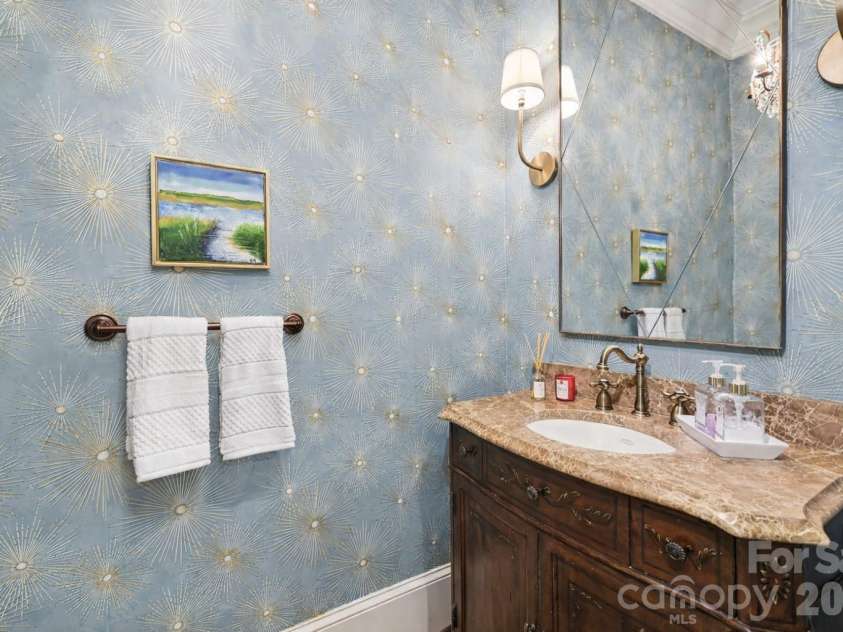 2744 Normandy Road, Charlotte, NC 28209.  MLS# CAR4371679, YatesRealty ID 22382. 