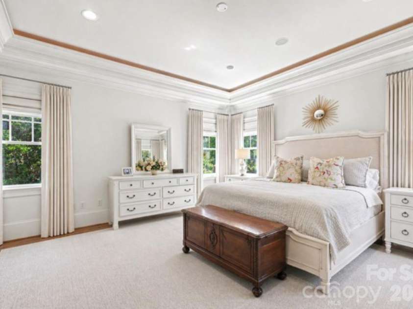 2744 Normandy Road, Charlotte, NC 28209.  MLS# CAR4371679, YatesRealty ID 22382. 