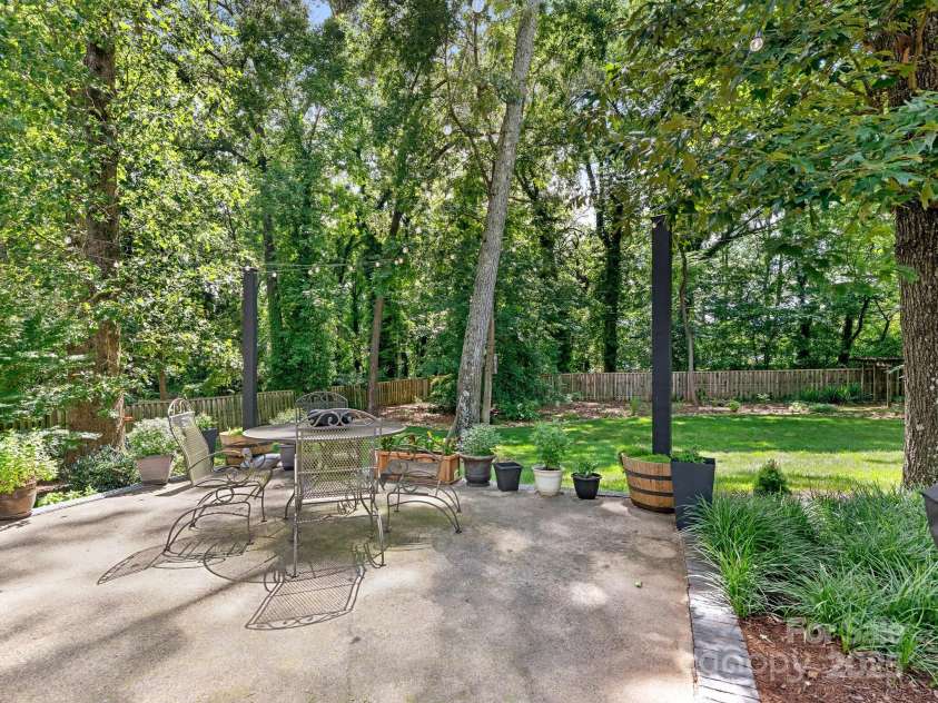 4618 Emory Lane, Charlotte, NC 28211.  MLS# CAR4274254, YatesRealty ID 22383. Rear Patio