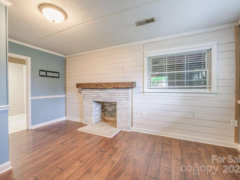 8282 Park Edwards Road, Kannapolis, NC 28081.  MLS# CAR4258697, YatesRealty ID 22384. 