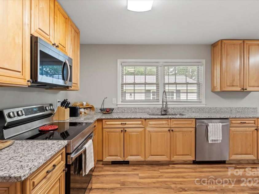 505 Melody Lane, Shelby, NC 28152.  MLS# CAR4266096, YatesRealty ID 22386. 