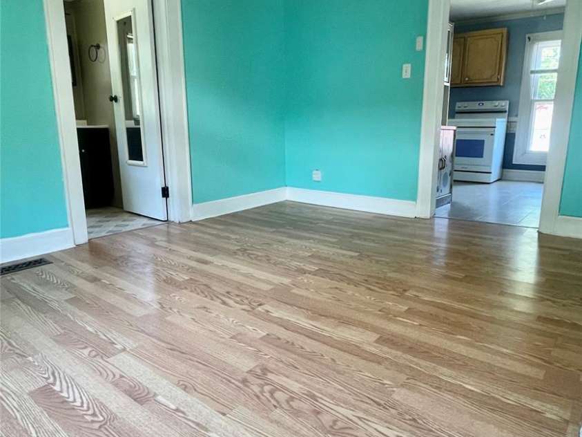 300 Gurley Street, Kannapolis, NC 28081.  MLS# CAR4274369, YatesRealty ID 22387. 