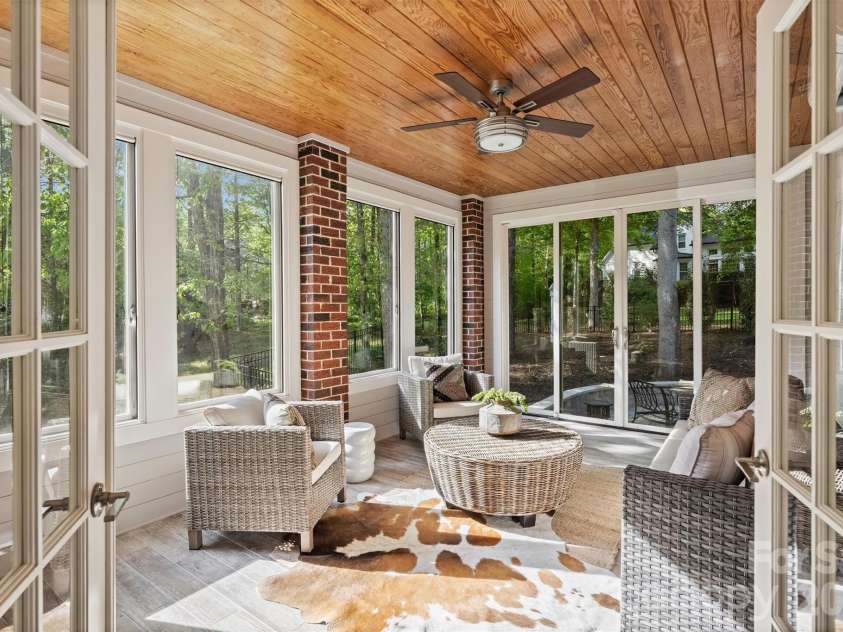 18320 Copeland Way, Davidson, NC 28036.  MLS# CAR4366806, YatesRealty ID 22388. 