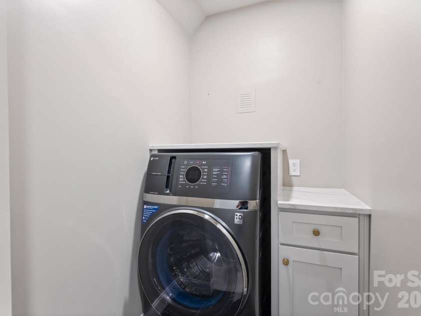 18320 Copeland Way, Davidson, NC 28036.  MLS# CAR4366806, YatesRealty ID 22388. 