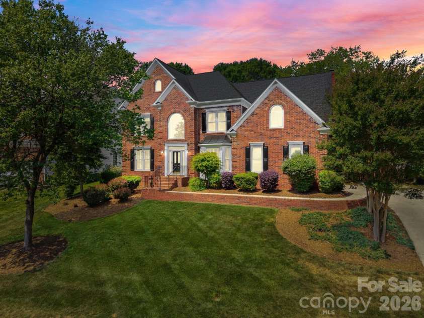 15540 Northstone Drive, Huntersville, NC 28078.  MLS# CAR4374469, YatesRealty ID 22389. 