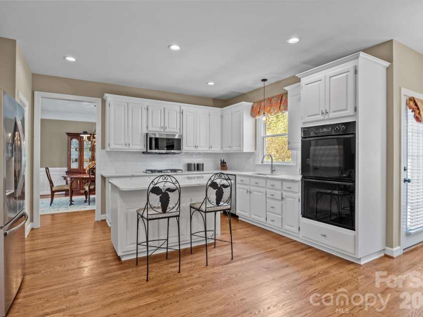 15540 Northstone Drive, Huntersville, NC 28078.  MLS# CAR4374469, YatesRealty ID 22389. 