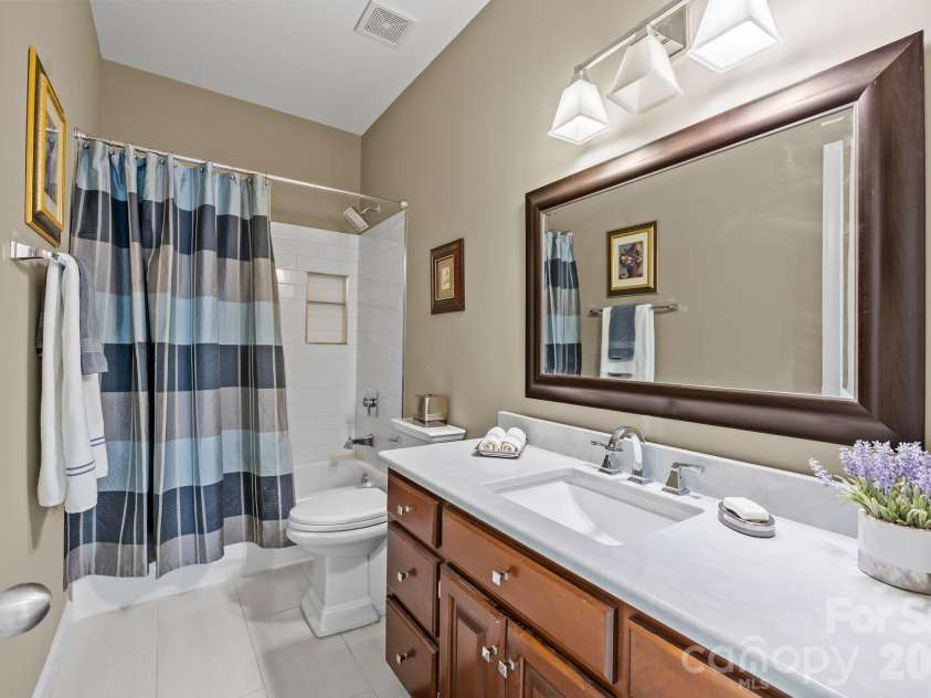 15540 Northstone Drive, Huntersville, NC 28078.  MLS# CAR4374469, YatesRealty ID 22389. 