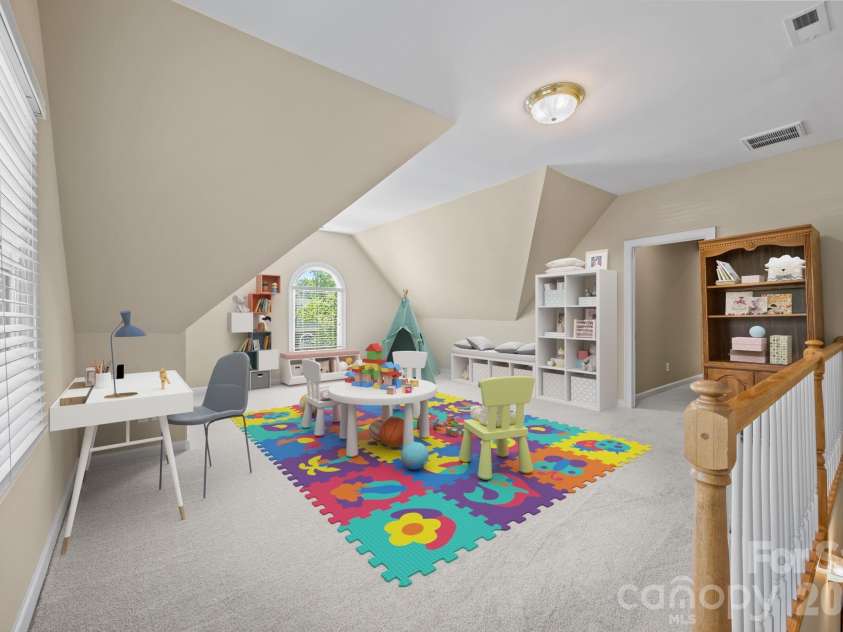 15540 Northstone Drive, Huntersville, NC 28078.  MLS# CAR4374469, YatesRealty ID 22389. 
