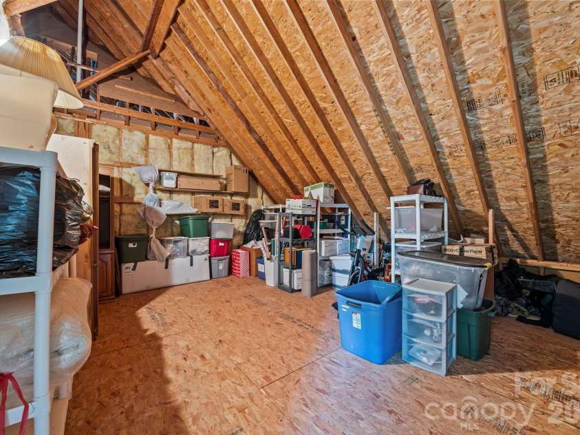 15540 Northstone Drive, Huntersville, NC 28078.  MLS# CAR4374469, YatesRealty ID 22389. 