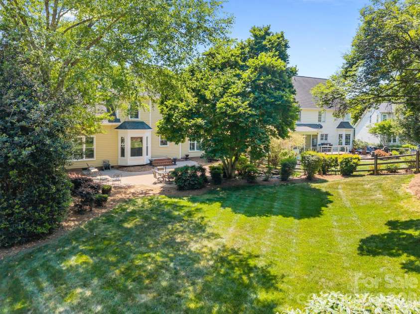 15540 Northstone Drive, Huntersville, NC 28078.  MLS# CAR4374469, YatesRealty ID 22389. 