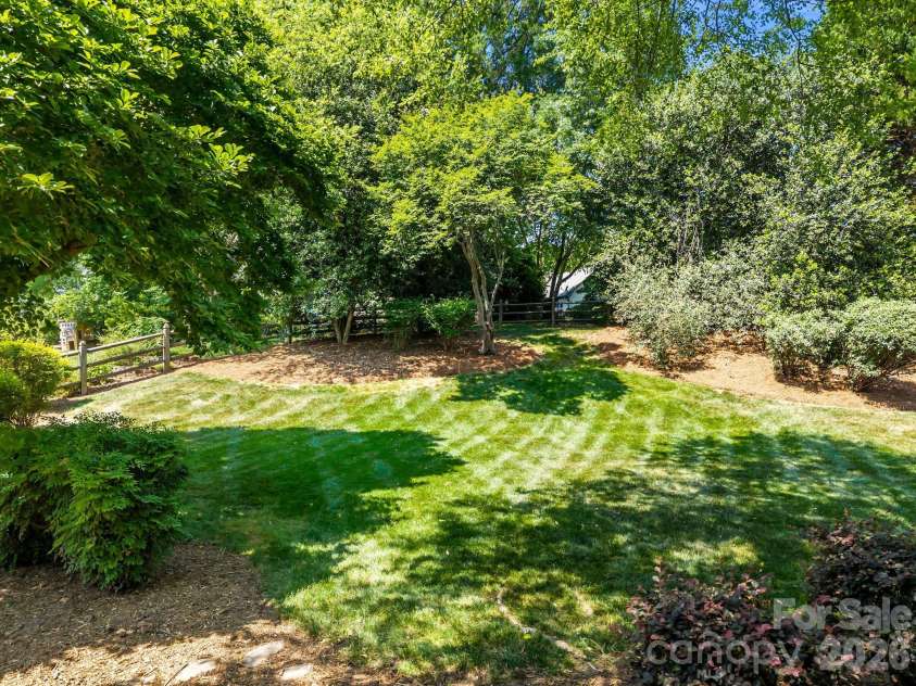 15540 Northstone Drive, Huntersville, NC 28078.  MLS# CAR4374469, YatesRealty ID 22389. 