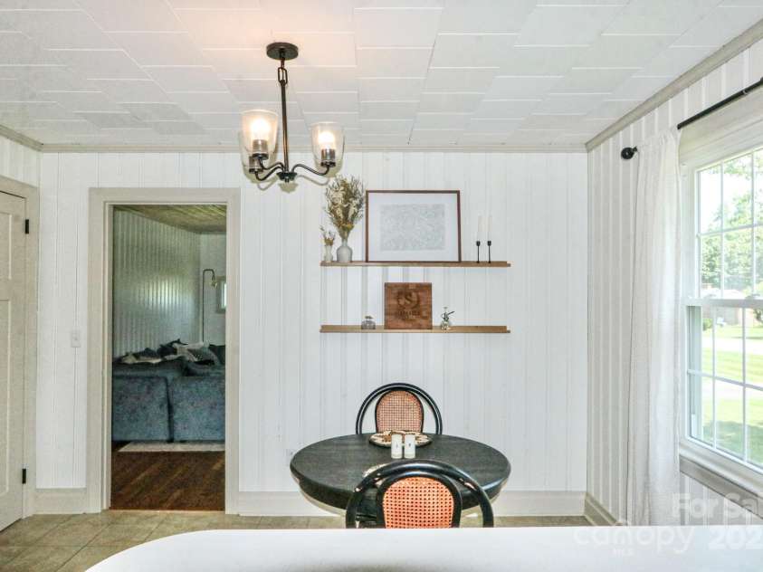 4225 US Highway 21 Highway, Hamptonville, NC 27070.  MLS# CAR4274597, YatesRealty ID 22389. 