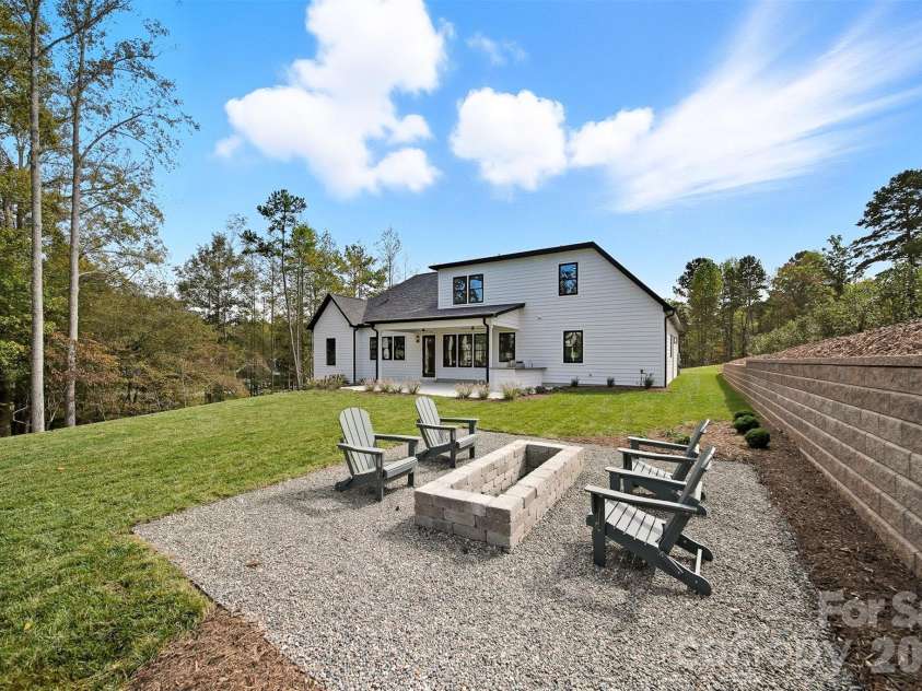 5764 Lake Pointe Drive, Granite Falls, NC 28630.  MLS# CAR4311862, YatesRealty ID 2239. 