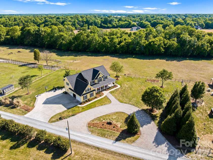 417 Clontz Road, Indian Trail, NC 28079.  MLS# CAR4378303, YatesRealty ID 22390. 