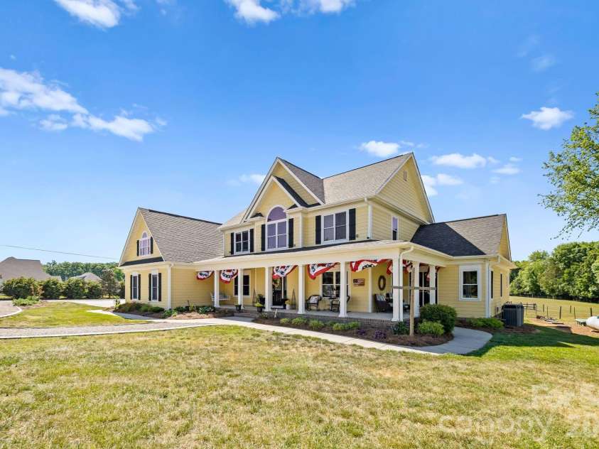 417 Clontz Road, Indian Trail, NC 28079.  MLS# CAR4378303, YatesRealty ID 22390. 